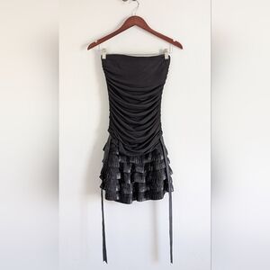 Vintage Y2K Lissa Paris Dress, Black Sleeveless Mini Bodycon w Ruffle Skirt
